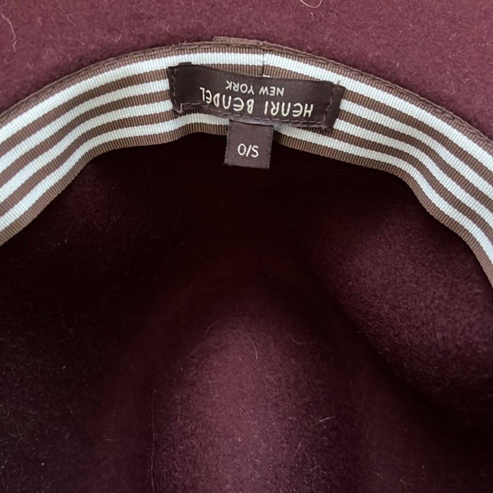 Henri Bendel New hat - Picture 3 of 3